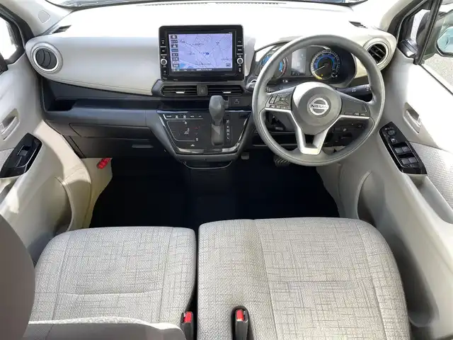 日産 デイズ X 福島県 2020(令2)年 3.3万km ソーダブルーM (株)IDOMが運営する【じしゃロンいわき店】の自社ローン専用車両になります。こちらは現金またはオートローンご利用時の価格です。自社ローンご希望の方は別途その旨お申付け下さい/登録時走行距離32160km/純正ナビゲーション/アラウンドビューモニター/バックカメラ/プッシュスタート/スマートキー/エマージェンシーブレーキ/アイドリングストップ/純正アルミホイール/クルーズコントロール/ナビ連動ドライブレコーダー