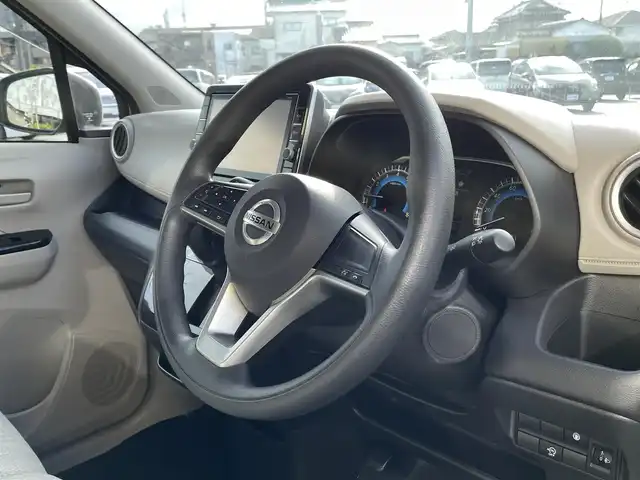 日産 デイズ X 福島県 2020(令2)年 3.3万km ソーダブルーM (株)IDOMが運営する【じしゃロンいわき店】の自社ローン専用車両になります。こちらは現金またはオートローンご利用時の価格です。自社ローンご希望の方は別途その旨お申付け下さい/登録時走行距離32160km/純正ナビゲーション/アラウンドビューモニター/バックカメラ/プッシュスタート/スマートキー/エマージェンシーブレーキ/アイドリングストップ/純正アルミホイール/クルーズコントロール/ナビ連動ドライブレコーダー