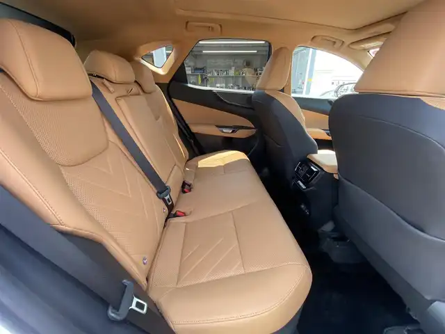 レクサス ＮＸ 350h バージョンL 福岡県 2022(令4)年 3.1万km ソニッククォーツ ・1オーナー/・レーダークルーズコントロール/・純正HDDナビ/USB/Bluetooth/AppleCarPlay/・全方位カメラ/・白革シート/シートヒーター/・社外前後ドライブレコーダー/・フルセグ/・純正20AW/・プッシュスタート/・パーキングアシスト/・スマートキー/・スペアキー/・フルフラットシート/・レーンキープアシスト/・オートライト/・LEDライト/・デジタルインナーミラー/・ヘッドアップディスプレイ/・ハンドルヒーター/・保証書/・取扱説明書