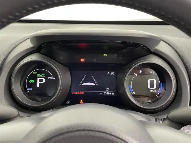 トヨタ ヤリスクロス ハイブリッド G 大分県 2021(令3)年 6.4万km ブラックマイカ ワンオーナー/純正ディスプレイオーディオ/（フルセグTV、AM、FM、Bluetooth/AppleCarplay、AndroidAuto）/バックカメラ/ビルトインETC/前後ドライブレコーダー　/トヨタセーフティセンス/・プリクラッシュセーフティ/・レーントレーシングアシスト/・レーダークルーズコントロール/・オートマチックハイビーム/・ロードサインアシスト/・ドライバー異常時対応システム/パーキングサポートブレーキ/保証書・取扱説明書