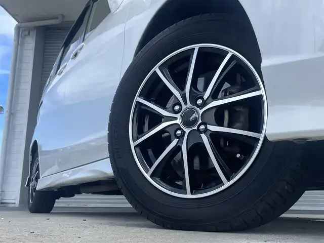 ホンダ フリード スパイク ハイブリット ジャストセレクション 茨城県 2014(平26)年 9.5万km ホワイトオーキッドパール (株)IDOMが運営する【じしゃロン水戸店】の自社ローン専用車両になりますこちらは現金またはオートローンご利用時の価格です。自社ローンご希望の方は別途その旨お申付け下さい/純正ナビ/-CD DVD BT フルセグTV-/フリップダウンモニター/両側パワスラ/スペアキー/バックカメラ