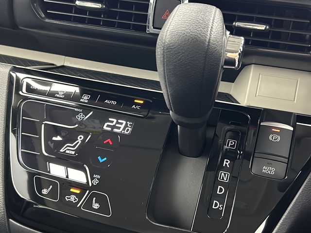 三菱 デリカミニ T プレミアム 宮城県 2024(令6)年 1.9万km アメジストブラック 4WD/アルパイン10インチナビ/(TV/CD/DVD/SD/USB/BT/HDMI/WiFi/ApplecarPlay/AndroidAuto)/両側パワースライドドア/ハンズフリースライドドア/全方位カメラ/ETC/前後ドライブレコーダー/デジタルインナーミラー/レーダークルーズコントロール/シートヒーター/ステアリングヒーター/パドルシフト/プッシュスタート/スマートキー/スペアキー/オートライト/LEDヘッドライト/フォグランプ/ドアバイザー/純正フロアマット/純正15インチアルミホイール