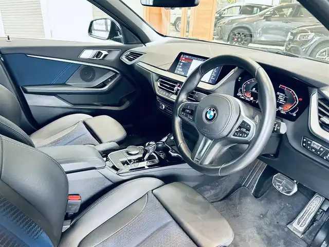 ＢＭＷ ＢＭＷ １１８ｄ Mスポーツ 大阪府 2020(令2)年 3.2万km 黒 ワンオーナー/ハーフレザー/Dメモリ付きパワーシート/純正ナビ/バックカメラ/applecarplay/純正18インチAW/LEDヘッドライト/クリアランスソナー/ブラインドスポット/ワイヤレス充電