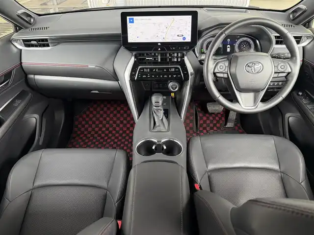 トヨタ ハリアー ＰＨＥＶ Z 愛知県 2023(令5)年 2.8万km プレシャスブラックパール ４WD/純正12.3型ナビ（フルセグ、Bluetooth、AppleCarplay）/全方位カメラ/HUD/BSM/ACC/全席シートヒーター/シートエアコン（D+N)/ハンドルヒーター/100V電源/ETC2.0/デジタルインナーミラー/前後ドラレコ/衝突軽減ブレーキ/レーンキープアシスト/オートハイビーム/LEDヘッドライト/パワーシート（D+N)/パワーバックドア/USB/コーナーセンサー/スマートキー/フォグライト/純正19インチAW/社外フロアマット/三点エアバック/横滑り防止装置