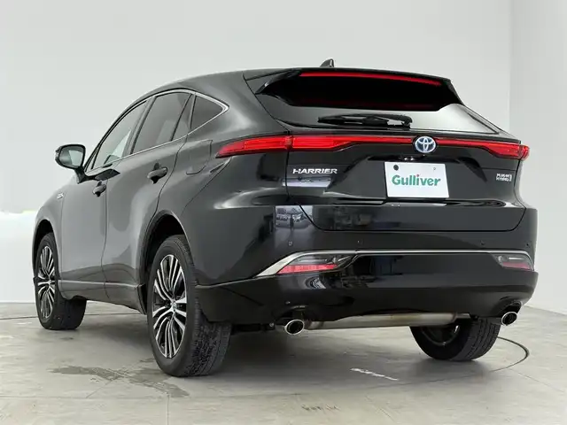 トヨタ ハリアー ＰＨＥＶ Z 愛知県 2023(令5)年 2.8万km プレシャスブラックパール ４WD/純正12.3型ナビ（フルセグ、Bluetooth、AppleCarplay）/全方位カメラ/HUD/BSM/ACC/全席シートヒーター/シートエアコン（D+N)/ハンドルヒーター/100V電源/ETC2.0/デジタルインナーミラー/前後ドラレコ/衝突軽減ブレーキ/レーンキープアシスト/オートハイビーム/LEDヘッドライト/パワーシート（D+N)/パワーバックドア/USB/コーナーセンサー/スマートキー/フォグライト/純正19インチAW/社外フロアマット/三点エアバック/横滑り防止装置