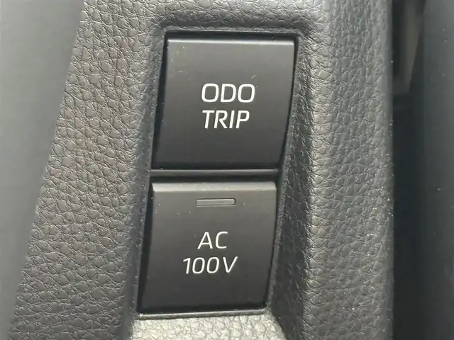 トヨタ ハリアー ＰＨＥＶ Z 愛知県 2023(令5)年 2.8万km プレシャスブラックパール ４WD/純正12.3型ナビ（フルセグ、Bluetooth、AppleCarplay）/全方位カメラ/HUD/BSM/ACC/全席シートヒーター/シートエアコン（D+N)/ハンドルヒーター/100V電源/ETC2.0/デジタルインナーミラー/前後ドラレコ/衝突軽減ブレーキ/レーンキープアシスト/オートハイビーム/LEDヘッドライト/パワーシート（D+N)/パワーバックドア/USB/コーナーセンサー/スマートキー/フォグライト/純正19インチAW/社外フロアマット/三点エアバック/横滑り防止装置