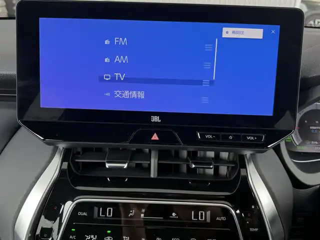トヨタ ハリアー ＰＨＥＶ Z 愛知県 2023(令5)年 2.8万km プレシャスブラックパール ４WD/純正12.3型ナビ（フルセグ、Bluetooth、AppleCarplay）/全方位カメラ/HUD/BSM/ACC/全席シートヒーター/シートエアコン（D+N)/ハンドルヒーター/100V電源/ETC2.0/デジタルインナーミラー/前後ドラレコ/衝突軽減ブレーキ/レーンキープアシスト/オートハイビーム/LEDヘッドライト/パワーシート（D+N)/パワーバックドア/USB/コーナーセンサー/スマートキー/フォグライト/純正19インチAW/社外フロアマット/三点エアバック/横滑り防止装置