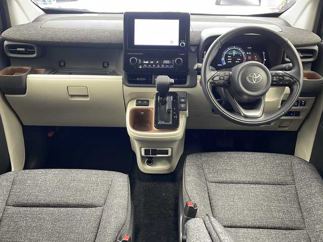 トヨタ シエンタ Z 兵庫県 2022(令4)年 2万km ダークグレー ・純正ディスプレイオーディオ/・Bluetooth/フルセグテレビ/USB/Miracast/Apple car play/Android Auto/・全方位カメラ/・Toyota Safety Sense/・プリクラッシュセーフティ/・レーントレーシングアシスト［LTA］/・レーンディパーチャーアラート［LDA］/・アダプティブハイビームシステム［AHS］/・ロードサインアシスト［RSA］/・プロアクティブドライビングアシスト［PDA］/・発進遅れ告知機能［TMN］/・ブラインドスポットモニター/・パーキングサポートブレーキ（前後方静止物）/・パーキングサポートブレーキ（後方接近車両）/・前後クリアランスソナー/・両側パワースライドドア/・リアシートリマインダー/・ロールサンシェード/・電動格納ミラー/・ステアリングリモコン/・LEDオートライト/・ドアミラーヒーター/・W＋サイドエアバッグ/・カーテンエアバッグ/・ビルドインETC2.0/・スマートキー