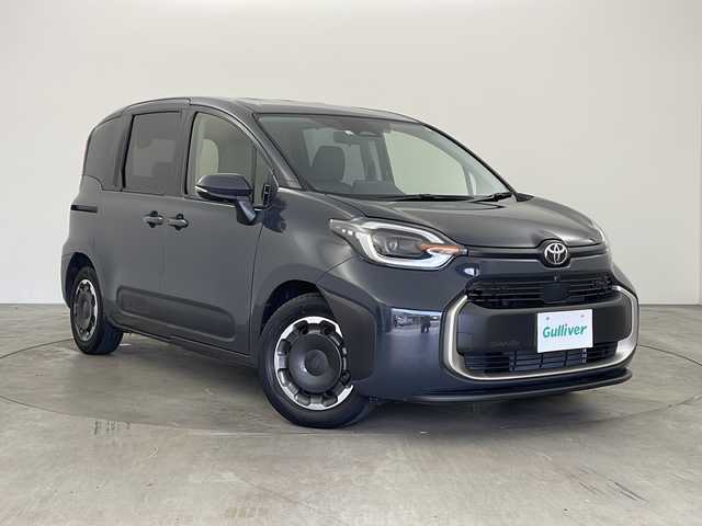 トヨタ シエンタ Z 兵庫県 2022(令4)年 2万km ダークグレー ・純正ディスプレイオーディオ/・Bluetooth/フルセグテレビ/USB/Miracast/Apple car play/Android Auto/・全方位カメラ/・Toyota Safety Sense/・プリクラッシュセーフティ/・レーントレーシングアシスト［LTA］/・レーンディパーチャーアラート［LDA］/・アダプティブハイビームシステム［AHS］/・ロードサインアシスト［RSA］/・プロアクティブドライビングアシスト［PDA］/・発進遅れ告知機能［TMN］/・ブラインドスポットモニター/・パーキングサポートブレーキ（前後方静止物）/・パーキングサポートブレーキ（後方接近車両）/・前後クリアランスソナー/・両側パワースライドドア/・リアシートリマインダー/・ロールサンシェード/・電動格納ミラー/・ステアリングリモコン/・LEDオートライト/・ドアミラーヒーター/・W＋サイドエアバッグ/・カーテンエアバッグ/・ビルドインETC2.0/・スマートキー