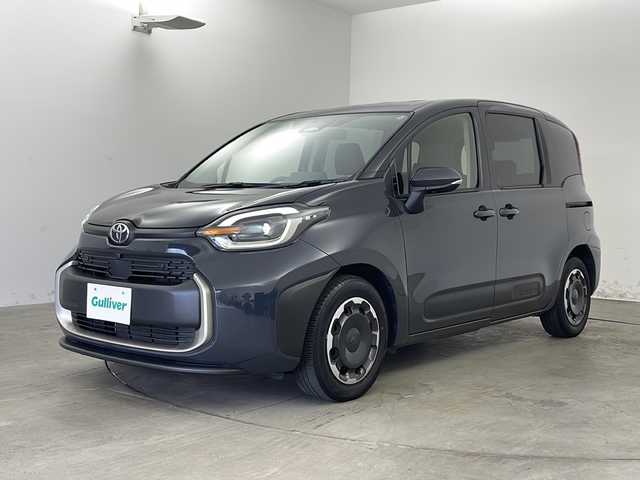 トヨタ シエンタ Z 兵庫県 2022(令4)年 2万km ダークグレー ・純正ディスプレイオーディオ/・Bluetooth/フルセグテレビ/USB/Miracast/Apple car play/Android Auto/・全方位カメラ/・Toyota Safety Sense/・プリクラッシュセーフティ/・レーントレーシングアシスト［LTA］/・レーンディパーチャーアラート［LDA］/・アダプティブハイビームシステム［AHS］/・ロードサインアシスト［RSA］/・プロアクティブドライビングアシスト［PDA］/・発進遅れ告知機能［TMN］/・ブラインドスポットモニター/・パーキングサポートブレーキ（前後方静止物）/・パーキングサポートブレーキ（後方接近車両）/・前後クリアランスソナー/・両側パワースライドドア/・リアシートリマインダー/・ロールサンシェード/・電動格納ミラー/・ステアリングリモコン/・LEDオートライト/・ドアミラーヒーター/・W＋サイドエアバッグ/・カーテンエアバッグ/・ビルドインETC2.0/・スマートキー