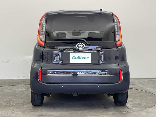 トヨタ シエンタ Z 兵庫県 2022(令4)年 2万km ダークグレー ・純正ディスプレイオーディオ/・Bluetooth/フルセグテレビ/USB/Miracast/Apple car play/Android Auto/・全方位カメラ/・Toyota Safety Sense/・プリクラッシュセーフティ/・レーントレーシングアシスト［LTA］/・レーンディパーチャーアラート［LDA］/・アダプティブハイビームシステム［AHS］/・ロードサインアシスト［RSA］/・プロアクティブドライビングアシスト［PDA］/・発進遅れ告知機能［TMN］/・ブラインドスポットモニター/・パーキングサポートブレーキ（前後方静止物）/・パーキングサポートブレーキ（後方接近車両）/・前後クリアランスソナー/・両側パワースライドドア/・リアシートリマインダー/・ロールサンシェード/・電動格納ミラー/・ステアリングリモコン/・LEDオートライト/・ドアミラーヒーター/・W＋サイドエアバッグ/・カーテンエアバッグ/・ビルドインETC2.0/・スマートキー