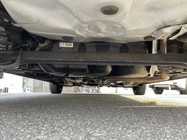 トヨタ ヴィッツ F 山口県 2017(平29)年 3.7万km ブラックマイカ 禁煙車　ワンオーナー車　スマートキー　プッシュスタート　電動格納ミラー　パワーウィンドゥ　保証書　取扱説明書　スペアキー１個　リアワイパー　ミラー付きサンバイザー