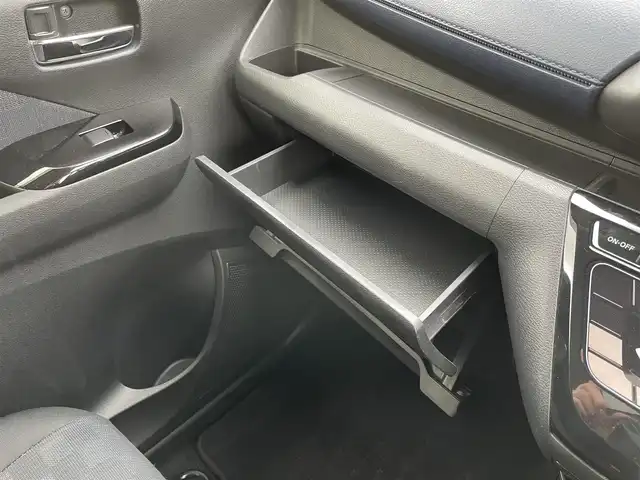 日産 デイズ HWS X プロパイロットED 栃木県 2020(令2)年 5.4万km スパークリングレッド/ブラック プロパイロット/・インテリジェントエマージェンシーブレーキ/・前方衝突予測警報（FCW）/・車線逸脱防止支援システム（LI）/・車線逸脱警報（LDW)/・ふらつき警報（DA）/・踏み間違い衝突防止アシスト/・ハイビームアシスト/・SOSコール/・標識認識機能/・先行車発進お知らせ/純正9インチSDナビ/・フルセグTV/・CD/DVD/BT/・iPod/USB/SD/・AM.FM/アラウンドビューモニター/純正ドライブレコーダー/ETC/革巻きステアリング/ステアリングスイッチ/電子パーキングブレーキ/オートホールド/USBポート/アイドリングストップ/LEDヘッドライト/フォグランプ/オートライト/スマートキー×２/プッシュスタート/純正14インチAW/純正フロアマット/純正ドアバイザー/横滑り防止システム/電動格納ウィンカーミラー