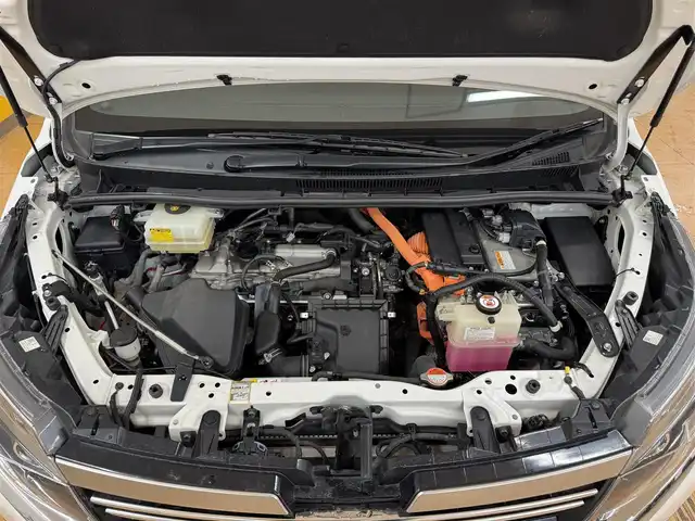 トヨタ ヴォクシー ハイブリッド ZS 煌Ⅱ 群馬県 2017(平29)年 3.7万km ホワイトパールクリスタルシャイン トヨタセーフティセンス/プリクラッシュセーフティ/レーンキープアシスト/オートマチックハイビーム/ALPINE10型ナビ/　フルセグ/BT/CD/DVD/SD/ALPINE12.8型後席モニター/両側パワースライドドア/バックカメラ/LEDヘッドライト/フォグランプ/社外デジタルインナーミラー/ドライブレコーダー/ETC/純正16インチAW/プッシュスタート/スマートキー