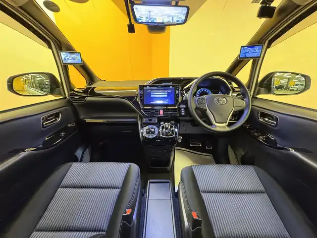 トヨタ ヴォクシー ハイブリッド ZS 煌Ⅱ 群馬県 2017(平29)年 3.7万km ホワイトパールクリスタルシャイン トヨタセーフティセンス/プリクラッシュセーフティ/レーンキープアシスト/オートマチックハイビーム/ALPINE10型ナビ/　フルセグ/BT/CD/DVD/SD/ALPINE12.8型後席モニター/両側パワースライドドア/バックカメラ/LEDヘッドライト/フォグランプ/社外デジタルインナーミラー/ドライブレコーダー/ETC/純正16インチAW/プッシュスタート/スマートキー