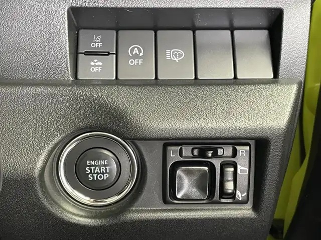 スズキ ジムニー XC 埼玉県 2022(令4)年 3万km キネティックイエロー 5速MT/クルーズコントロール/ケンウッドナビ/BTオーディオ/CD/DVD/USB/純正フロアマット/前席シートヒーター/背面タイヤ/LEDヘッドライト/LEDフォグライト/オートマチックハイビーム/純正16インチAW/純正ドアバイザー