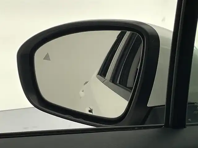日産 ノート X 愛知県 2022(令4)年 4万km ピュアホワイトパール 純正ナビ　フルセグＴＶ　Ｂｌｕｅｔｏｏｔｈ　デジタルインナーミラー　エマージェンシーブレーキ　衝突軽減　車線逸脱　コーナーセンサー　ＬＥＤオートライト　フォグ　電動パーキング　ＢＳＭ　ＥＴＣ　禁煙車