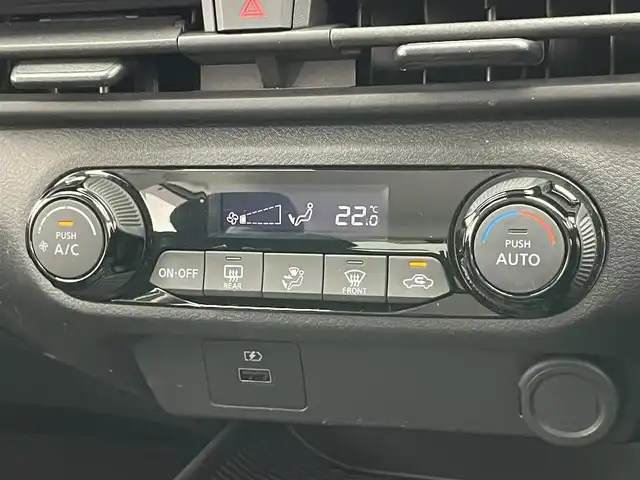 日産 ノート X 愛知県 2022(令4)年 4万km ピュアホワイトパール 純正ナビ　フルセグＴＶ　Ｂｌｕｅｔｏｏｔｈ　デジタルインナーミラー　エマージェンシーブレーキ　衝突軽減　車線逸脱　コーナーセンサー　ＬＥＤオートライト　フォグ　電動パーキング　ＢＳＭ　ＥＴＣ　禁煙車