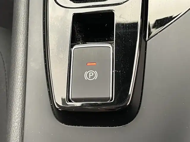 日産 ノート X 愛知県 2022(令4)年 4万km ピュアホワイトパール 純正ナビ　フルセグＴＶ　Ｂｌｕｅｔｏｏｔｈ　デジタルインナーミラー　エマージェンシーブレーキ　衝突軽減　車線逸脱　コーナーセンサー　ＬＥＤオートライト　フォグ　電動パーキング　ＢＳＭ　ＥＴＣ　禁煙車