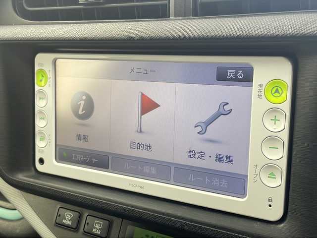 トヨタ アクア S 岐阜県 2012(平24)年 8.5万km ウォームグレーM ナビ/（ワンセグTV/CD/DVD/SD）/フォグランプ/スペアキー/純正フロアマット/オートエアコン/ドアバイザー/ダブルエアバッグ/アイドリングストップ/横滑り防止装置