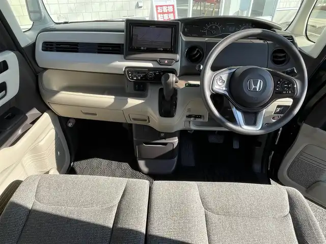 ホンダ Ｎ ＢＯＸ G L ホンダセンシング 佐賀県 2018(平30)年 7万km ブリティッシュグリーンP 自社ローンご希望の方は別途その旨お申付け下さい/こちらは現金またはオートローンご利用時の価格です/社外メモリーナビ【Pioneer:AVIC-RZ901】/・フルセグテレビ/・Bluetooth接続/・DVD再生機能/・スマートループ/・ハンズフリー/片側パワスラ/バックカメラ/ドラレコ/ビルトインETC/ホンダセンシング/・レーダークルーズコントロール/・車線逸脱警告システム/・衝突被害軽減システム