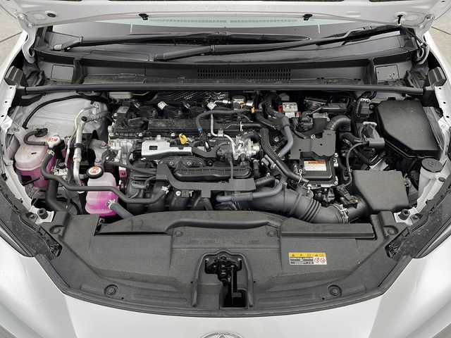 トヨタ プリウス G 埼玉県 2023(令5)年 1.6万km プラチナホワイトパールマイカ 禁煙車/純正８インチナビ/　(Bluetooth/フルセグ/AppleCarPlay/androidAuto)/バックカメラ/トヨタセーフティセンス/プリクラッシュセーフティシステム/レーダークルーズコントロール/レーンディパーチャーアラート/プロドライビングアシスト/クリアランスソナー/オートマチックハイビーム/パーキングサポートブレーキ/ロードサインアシスト/ＬＥＤヘッドライト/リアフォグ/ビルドインＥＴＣ２．０/電子パーキング/純正１９インチアルミホイール/革巻きステアリング