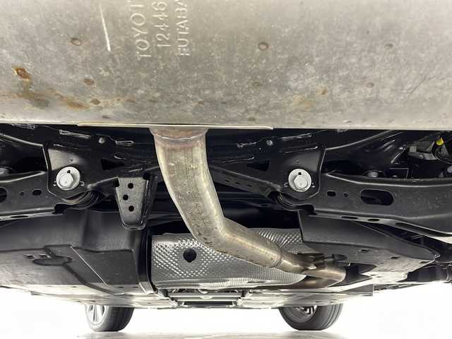 トヨタ プリウス G 埼玉県 2023(令5)年 1.6万km プラチナホワイトパールマイカ 禁煙車/純正８インチナビ/　(Bluetooth/フルセグ/AppleCarPlay/androidAuto)/バックカメラ/トヨタセーフティセンス/プリクラッシュセーフティシステム/レーダークルーズコントロール/レーンディパーチャーアラート/プロドライビングアシスト/クリアランスソナー/オートマチックハイビーム/パーキングサポートブレーキ/ロードサインアシスト/ＬＥＤヘッドライト/リアフォグ/ビルドインＥＴＣ２．０/電子パーキング/純正１９インチアルミホイール/革巻きステアリング