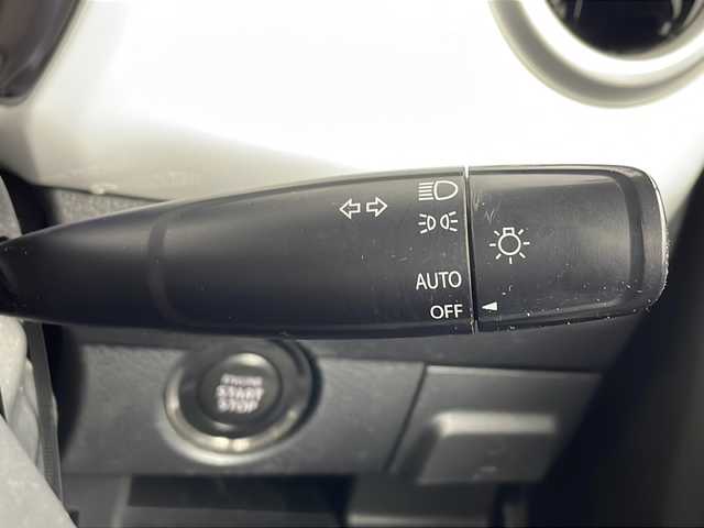 スズキ ハスラー X 三重県 2016(平28)年 7.5万km サマーブルーM 禁煙車/純正ナビ/・フルセグ/Bluetooth/iPod/USB/CD/DVD/AM/FM/衝突被害軽減ブレーキ/レーンキープアシスト/前席シートヒーター/バックカメラ/オートライト/ステアリングスイッチ/電動格納ミラー/ウィンカーミラー/純正15インチアルミホイール