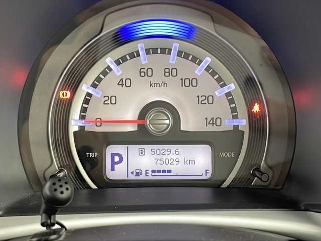 スズキ ハスラー X 三重県 2016(平28)年 7.5万km サマーブルーM 禁煙車/純正ナビ/・フルセグ/Bluetooth/iPod/USB/CD/DVD/AM/FM/衝突被害軽減ブレーキ/レーンキープアシスト/前席シートヒーター/バックカメラ/オートライト/ステアリングスイッチ/電動格納ミラー/ウィンカーミラー/純正15インチアルミホイール