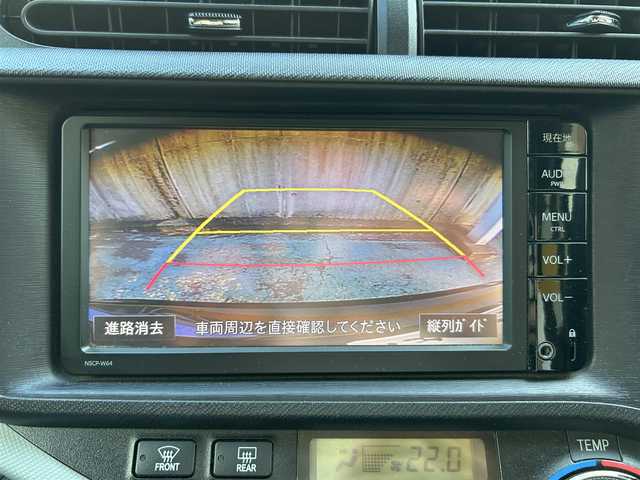 トヨタ アクア S 静岡県 2014(平26)年 9万km ブラックマイカ 純正ナビ/ワンセグTV/CD/SD/BT/バックカメラ/前席シートヒーター /ETC/LEDヘッドライト/前後ドライブレコーダー/社外15インチAW/社外テールレンズ/ステアリングスイッチ/保証書/取扱説明書/ナビ取扱説明書/R1/3/5点検記録簿有