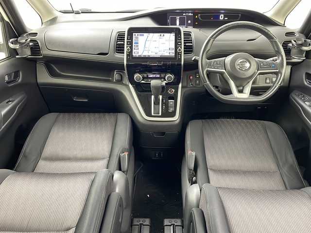 日産 セレナ ハイウェイスター プロパイロットED 道央・札幌 2016(平28)年 17.8万km ブリリアントホワイトパール ・4WD/・寒冷地仕様/・純正ナビ&BT&DVD&BD&USB/・両側パワースライドドア/・ハンズフリーオートスライドドア/・バックカメラ/・純正フリップダウンモニター/・プロパイロット/・アダプティブクルーズコントロール/・アイドリングストップ/・横滑り防止装置/・前席シートヒーター/・純正前方ドライブレコーダー/・純正ビルトインETC/・オートブレーキホールド/・純正フロアマット/・LEDヘッドライト/・オートライト/・スマートキー/・スペアキー