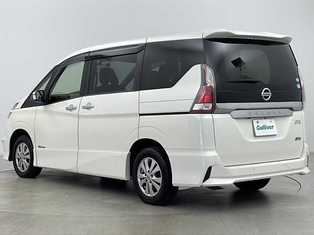 日産 セレナ ハイウェイスター プロパイロットED 道央・札幌 2016(平28)年 17.8万km ブリリアントホワイトパール ・4WD/・寒冷地仕様/・純正ナビ&BT&DVD&BD&USB/・両側パワースライドドア/・ハンズフリーオートスライドドア/・バックカメラ/・純正フリップダウンモニター/・プロパイロット/・アダプティブクルーズコントロール/・アイドリングストップ/・横滑り防止装置/・前席シートヒーター/・純正前方ドライブレコーダー/・純正ビルトインETC/・オートブレーキホールド/・純正フロアマット/・LEDヘッドライト/・オートライト/・スマートキー/・スペアキー