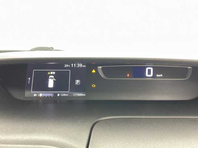 日産 セレナ ハイウェイスター プロパイロットED 道央・札幌 2016(平28)年 17.8万km ブリリアントホワイトパール ・4WD/・寒冷地仕様/・純正ナビ&BT&DVD&BD&USB/・両側パワースライドドア/・ハンズフリーオートスライドドア/・バックカメラ/・純正フリップダウンモニター/・プロパイロット/・アダプティブクルーズコントロール/・アイドリングストップ/・横滑り防止装置/・前席シートヒーター/・純正前方ドライブレコーダー/・純正ビルトインETC/・オートブレーキホールド/・純正フロアマット/・LEDヘッドライト/・オートライト/・スマートキー/・スペアキー