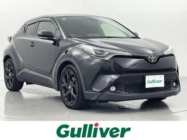 トヨタ Ｃ－ＨＲ G－T モード ネロ 熊本県 2019(令1)年 6.8万km ブラックマイカ 純正ナビNSZT-Y68T（ＣＤ・ＤＶＤ・フルセグ・ＢＴ）/バックカメラ　/ビルトインＥＴＣ2.0　/純正前後ドライブレコーダー　/前席シートヒーター　/前後クリアランスソナー　/トヨタセーフティーセンス/・プリクラッシュセーフティ/・レーンキープアシスト/・アダブティブクルーズコントロール/・オートハイビーム/・ブラインドスポットモニター/ハーフレザーシート/純正フロアマット/純正１８インチAW/シーケンシャルウインカー/オートライト/LEDヘッドライト/フォグライト/スマートキー/プッシュスタート/スペアキー１本　