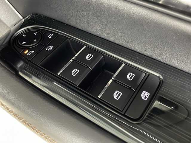 マツダ ＣＸ－６０ XD HV エクスクルーシブスポーツ 広島県 2022(令4)年 2.3万km ロジウムホワイトプレミアムメタリック 禁煙/パノラマサンルーフ/スマートブレーキサポート/マツダコネクトナビ/Apple CarPlay/Android Auto/フルセグTV/Bluetooth/USB/360度ビューモニター/レザーシート/シートヒーター /シートベンチレーション /パワーシート/メモリーシート /パワーバックドア /レーダークルーズコントロール/LEDオートライト/ステアリングスイッチ/ステアリングヒーター/ビルトインETC/フロアマット/スマートキー/スペアキー /BOSEサウンド