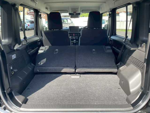 スズキ ジムニー ノマド FC 宮崎県 2025(令7)年 0.1千km 黒 登録済未使用車　/レーダークルコン　/シートヒーター　/オートライト　/バックフォグ　/コーナーセンサー　/バックサポート　/レーンキープ　/純正フロアマット