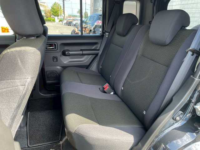 スズキ ジムニー ノマド FC 宮崎県 2025(令7)年 0.1千km 黒 登録済未使用車　/レーダークルコン　/シートヒーター　/オートライト　/バックフォグ　/コーナーセンサー　/バックサポート　/レーンキープ　/純正フロアマット