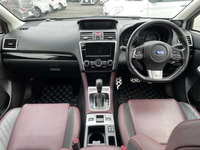 スバル レヴォーグ 2．0STIスポーツアイサイト 広島県 2016(平28)年 12.9万km ダークグレーメタリック サンルーフ/STiエアロ/DIATONEサウンドナビ/　【CD/DVD/BT/DTV】/プリクラッシュブレーキ/全車速追従機能付クルーズコントロール/車線逸脱警告/サイド/バックカメラ/レザーシート/シートヒーター/パワーシート/メモリシート/ETC/ドライブレコーダー/LEDヘッドライト