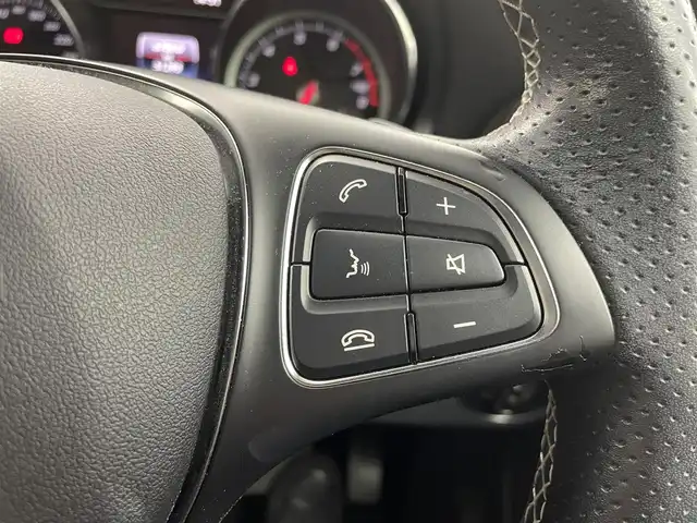 メルセデス・ベンツ ＧＬＡ２２０ 4マチック 茨城県 2018(平30)年 5.1万km コスモスブラック HDDナビ/・バックカメラ/・CDチェンジャー/・ワンセグテレビ/・Bluetooth接続/ドラレコ/ETC/クルーズコントロール/プッシュスタート/電動リアゲート/パドルシフト/ルーフレール/レーンアシストキープ/コーナーセンサー/ダウンヒルアシストコントロール/オートライト/革シート