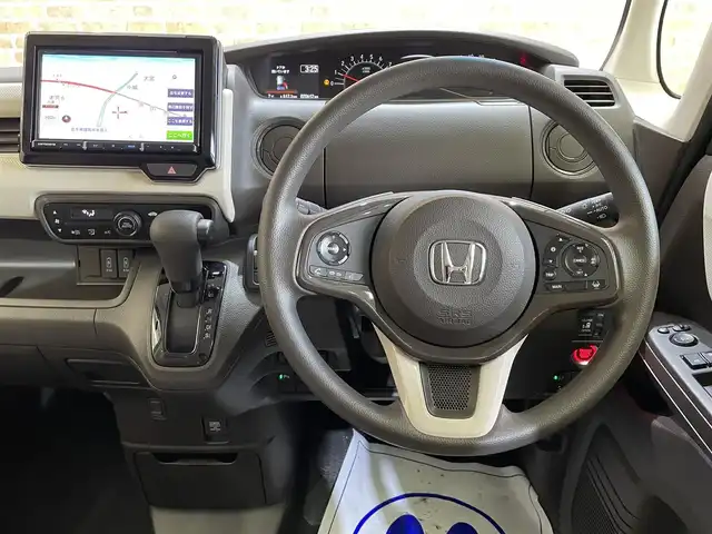 ホンダ Ｎ ＢＯＸ L 岩手県 2023(令5)年 2.1万km プラチナホワイトパール ４WD/左側パワースライドドア/ホンダセンシング/衝突軽減ブレーキ/路外逸脱抑制機能/渋滞追従機能付きアダプティブクルーズコントロール/車線維持支援機能/パーキングセンサー/標識認識機能/先行車発信お知らせ機能/ふらつき警報機能/オートハイビーム/オートブレーキホールド/横滑り防止装置/アイドリングストップ/シートバックテーブル/シートヒーター/ロールサンシェード/チップアップリアシート/カロッツェリアナビ/フルセグTV/バックカメラ/ETC/ヘッドライトレベライザー/LEDヘッドライト/社外14インチアルミホイール