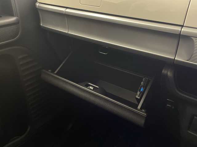 スズキ スペーシア HYBRID X 宮崎県 2018(平30)年 7万km アーバンブラウンパールメタリック SUZUKI Safety Support/〇デュアルカメラブレーキサポート/〇後退時ブレーキサポート/〇誤発進抑制機能/後方誤発進抑制機能/〇車線逸脱警報機能/〇ふらつき警報機能/〇コーナーセンサー/〇オートマチックハイビーム/純正8インチSDナビ/フルセグTV/CD/DVD/Bluetooth/全方位カメラ/両側パワースライドドア/シートヒーター/アイドリングストップ/純正14インチAW/ETC/スマートキー×2/保証書/取扱説明書