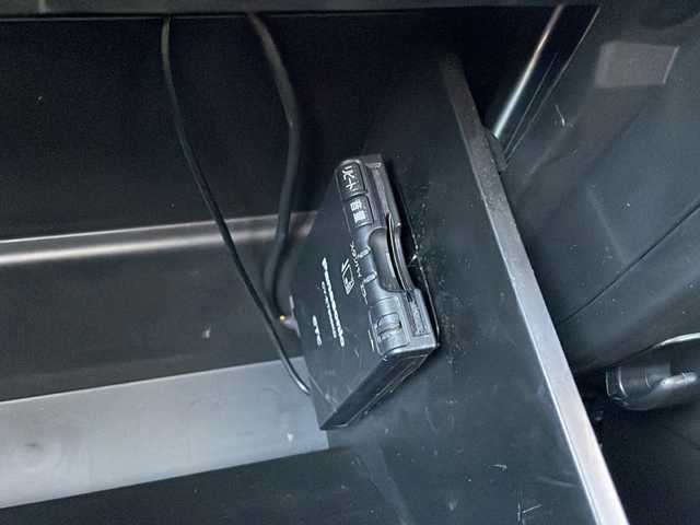 スズキ スペーシア HYBRID G 三重県 2019(平31)年 3.9万km ブルーイッシュブラックパール3 社外ナビ/ETＣ/両側スライドドア/後クリアランスソナー/アイドリングストップ/レーンキープアシスト/プリクラッシュ/横滑り防止/デュアルセンサーブレーキサポート/リアパーキングセンサー/オートライト/ヘッドライトレベライザー/純正フロアマット/純正ドアバイザー/電動格納ミラー/禁煙車