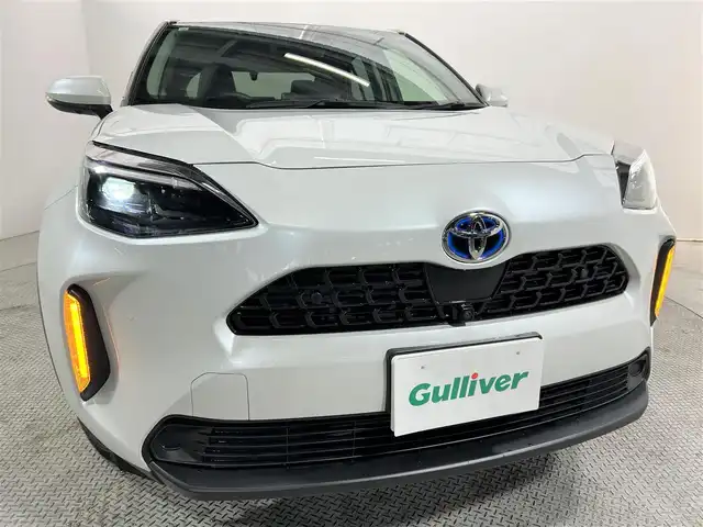 トヨタ ヤリスクロス ハイブリッド Z 大阪府 2023(令5)年 1.4万km プラチナホワイトパールマイカ 純正ナビ/Bluetooth接続/衝突軽減/全方位カメラ/バックカメラ/シートヒーター/パワーシート/レーダークルーズコントロール/コーナーセンサー/レーンアシスト/ＬＥＤヘッドライト/スマートキー/純正ＡＷ/前後純正ドライブレコーダー