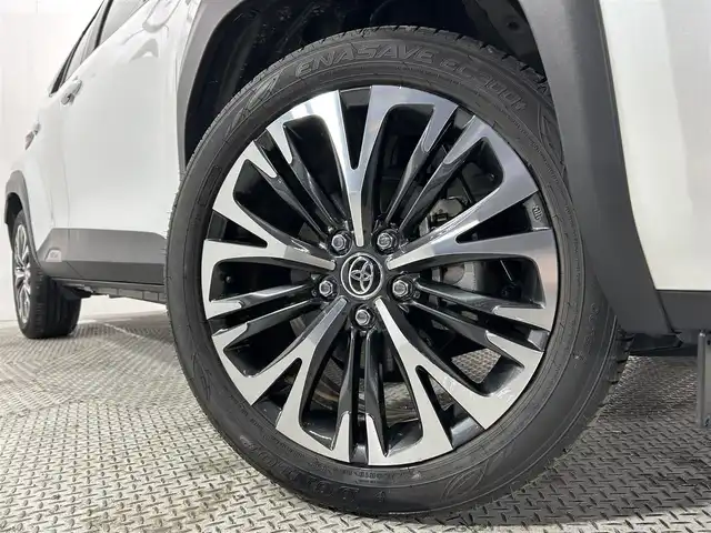 トヨタ ヤリスクロス ハイブリッド Z 大阪府 2023(令5)年 1.4万km プラチナホワイトパールマイカ 純正ナビ/Bluetooth接続/衝突軽減/全方位カメラ/バックカメラ/シートヒーター/パワーシート/レーダークルーズコントロール/コーナーセンサー/レーンアシスト/ＬＥＤヘッドライト/スマートキー/純正ＡＷ/前後純正ドライブレコーダー