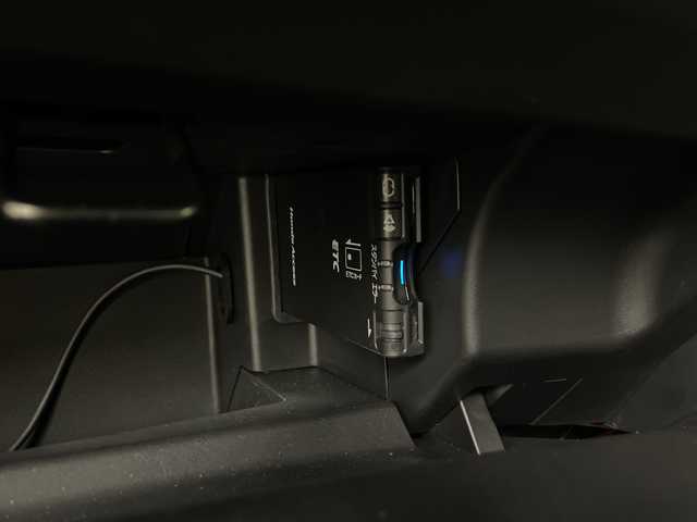 ホンダ Ｓ６６０ α 埼玉県 2019(平31)年 1.8万km カーニバルイエローⅡ 純正ナビ　/バックカメラ　/Ｂｌｕｅｔｏｏｔｈ　/ＵＳＢ/ｉｐｏｄ　　/ＥＴＣ/クルーズコントロール　/社外ＫＥＮＷＯＯＤツイーター　/無限製フロアマット　/無限製シフトノブ　/ハーフレザーシート　/オートＬＥＤライト　