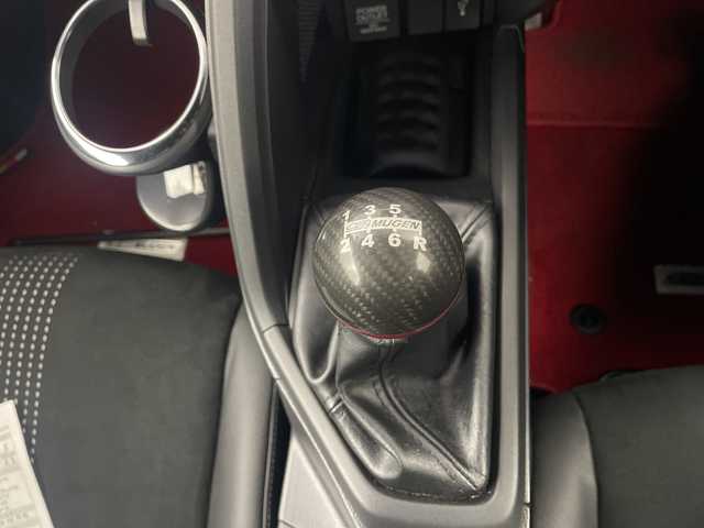 ホンダ Ｓ６６０ α 埼玉県 2019(平31)年 1.8万km カーニバルイエローⅡ 純正ナビ　/バックカメラ　/Ｂｌｕｅｔｏｏｔｈ　/ＵＳＢ/ｉｐｏｄ　　/ＥＴＣ/クルーズコントロール　/社外ＫＥＮＷＯＯＤツイーター　/無限製フロアマット　/無限製シフトノブ　/ハーフレザーシート　/オートＬＥＤライト　