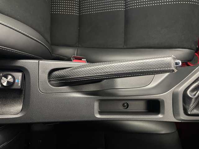 ホンダ Ｓ６６０ α 埼玉県 2019(平31)年 1.8万km カーニバルイエローⅡ 純正ナビ　/バックカメラ　/Ｂｌｕｅｔｏｏｔｈ　/ＵＳＢ/ｉｐｏｄ　　/ＥＴＣ/クルーズコントロール　/社外ＫＥＮＷＯＯＤツイーター　/無限製フロアマット　/無限製シフトノブ　/ハーフレザーシート　/オートＬＥＤライト　