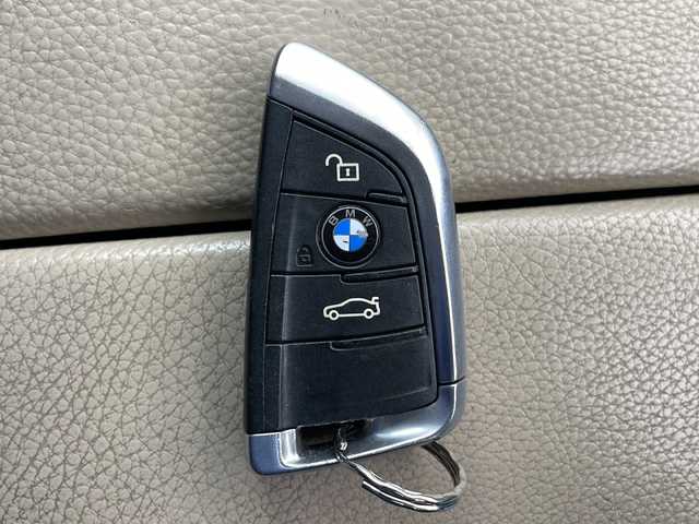 ＢＭＷ Ｘ５ xDrive 35d 道央・札幌 2014(平26)年 8.8万km アルピンホワイトⅢ ・2014年ディーラー車/・純正メーカーナビ/・フロント・バックカメラ/・ベージュ革シート/・シートヒーター/・メモリー付きパワーシート/・ACC/・ハーマンカードン/・パワーバックドア/・MTモード付き8速AT/・ルームミラー一体式ETC/・スマートキー×2個/・新車時保証書・取扱説明書/・アルピンホワイトIII/・ドライブレコーダー/・フロント・バックフォグ