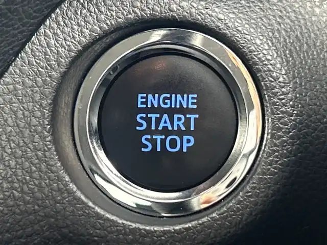 トヨタ ＲＡＶ４ X 愛知県 2020(令2)年 5.5万km ホワイトパールクリスタルシャイン アルパイン9インチナビ（X9NX）/ＤＶＤ/Bluetooth/フルセグＴＶ/USB/HDMI/ＥＴＣ　/前方ドラレコ　/アダプティブクルーズコントロール　/トヨタセーフティーセンス　/・衝突回避支援/・先行車発進告知/スマートキー　/ルーフレール/前後コーナーセンサー/カーテンエアバック/３灯式LEDヘッドランプ/オートマチックハイビーム/純正５本スポーク１７インチアルミ/自動防眩ミラー/スマートキー