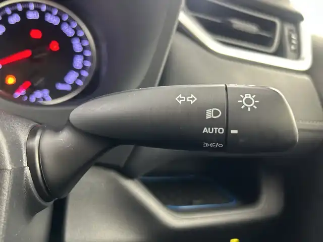 トヨタ ＲＡＶ４ X 愛知県 2020(令2)年 5.5万km ホワイトパールクリスタルシャイン アルパイン9インチナビ（X9NX）/ＤＶＤ/Bluetooth/フルセグＴＶ/USB/HDMI/ＥＴＣ　/前方ドラレコ　/アダプティブクルーズコントロール　/トヨタセーフティーセンス　/・衝突回避支援/・先行車発進告知/スマートキー　/ルーフレール/前後コーナーセンサー/カーテンエアバック/３灯式LEDヘッドランプ/オートマチックハイビーム/純正５本スポーク１７インチアルミ/自動防眩ミラー/スマートキー